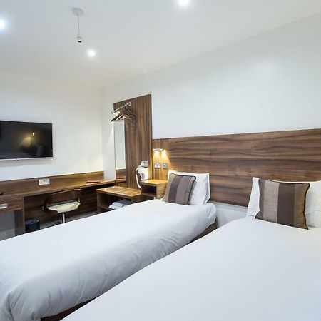 Heathrow-Windsor Guest House Слау Экстерьер фото