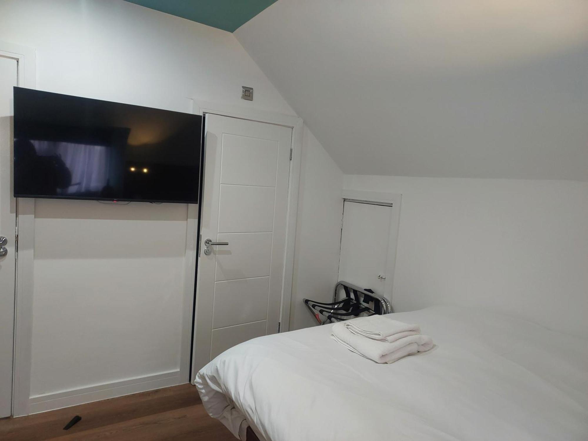 Heathrow-Windsor Guest House Слау Экстерьер фото