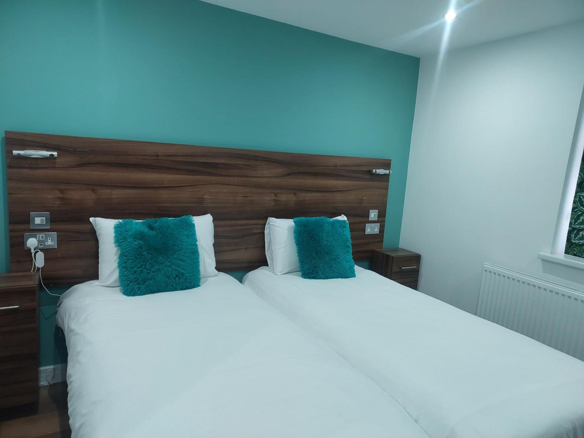Heathrow-Windsor Guest House Слау Экстерьер фото