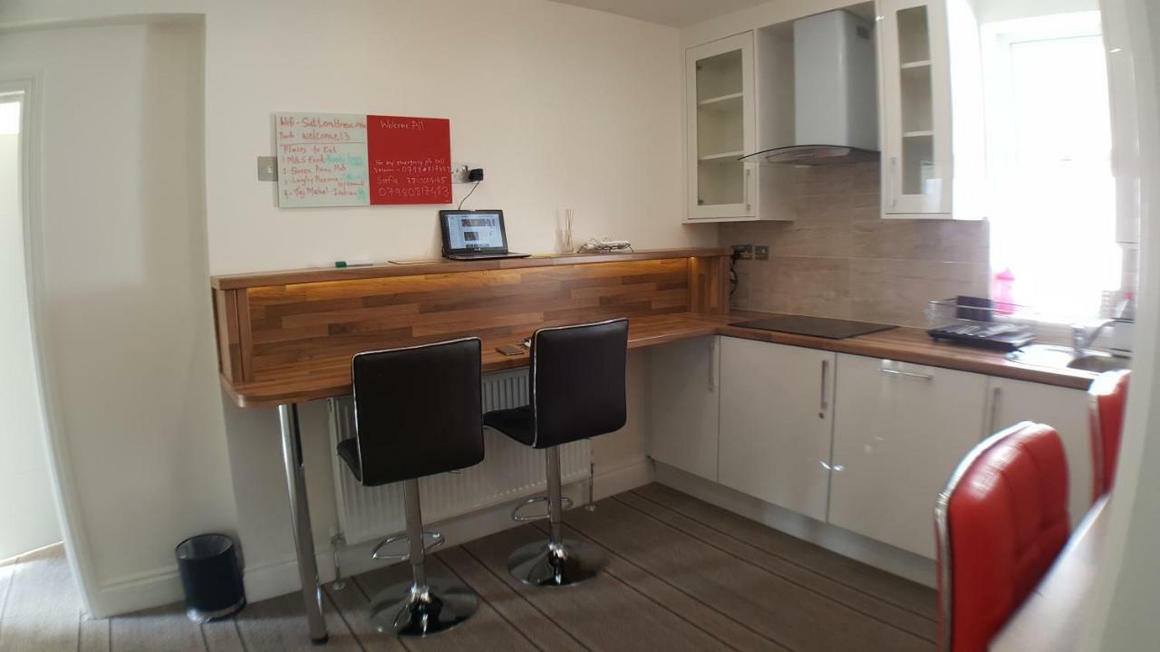 Heathrow-Windsor Guest House Слау Экстерьер фото