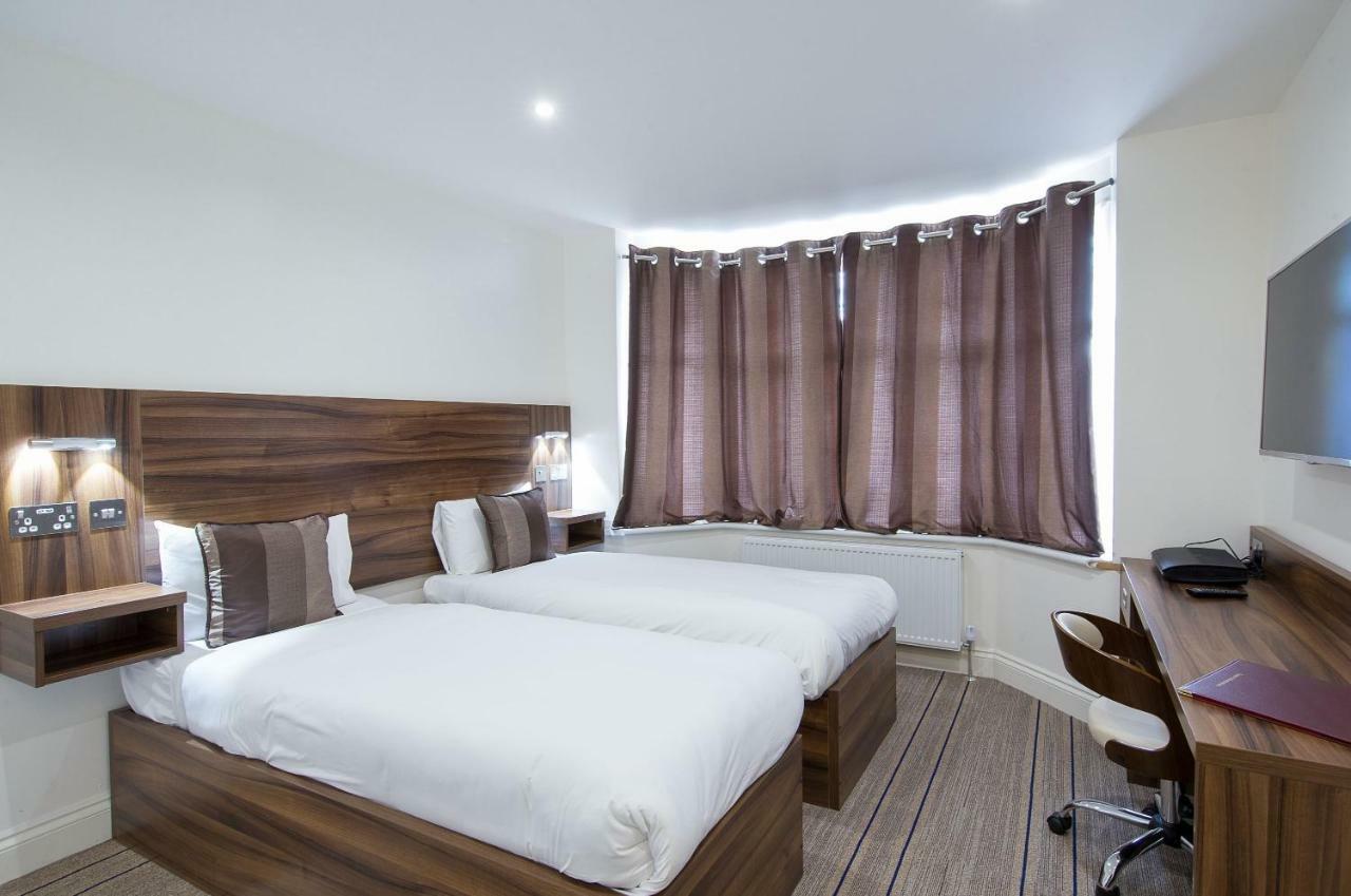 Heathrow-Windsor Guest House Слау Экстерьер фото