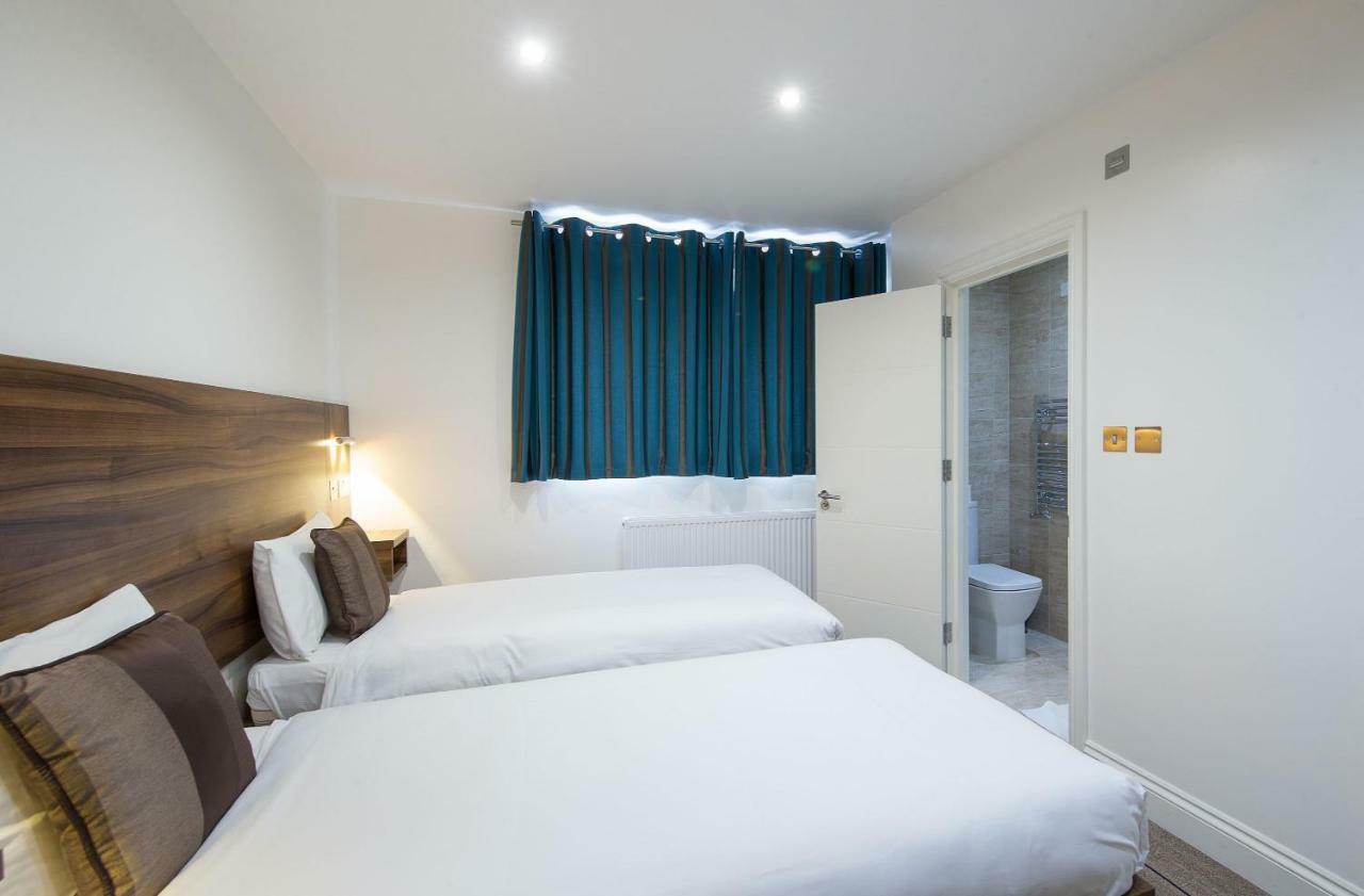 Heathrow-Windsor Guest House Слау Экстерьер фото