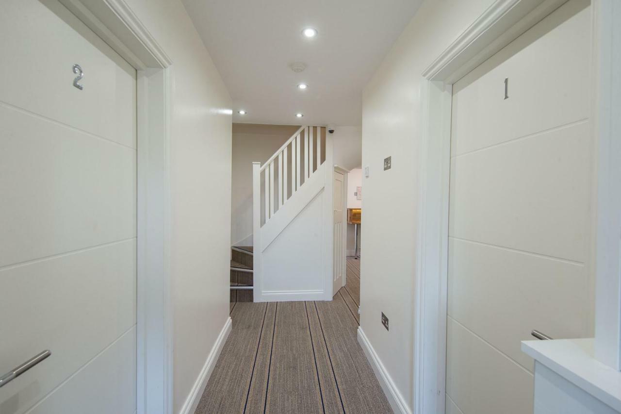Heathrow-Windsor Guest House Слау Экстерьер фото